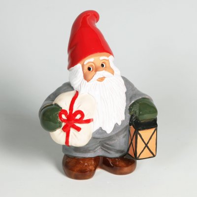 Rolf Berg Årstomte 2023 med paket & lykta 21 cm