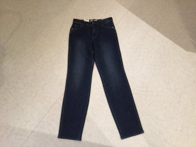 Rosner Audrey1 dark stoned jeans